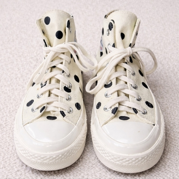 Comme des Garçons PLAY x Converse Chuck Taylor Hi Polka Dot Heart – M6 | W8 - Picture 6 of 10